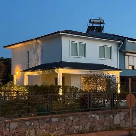 Villa Relaxing By The